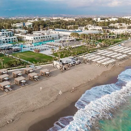 מלון Paloma Finesse מנבגט